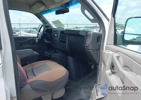 2017 Chevrolet Express 2500 Work Van from USA, damaged, VIN 1GCWGAFG8H1123017